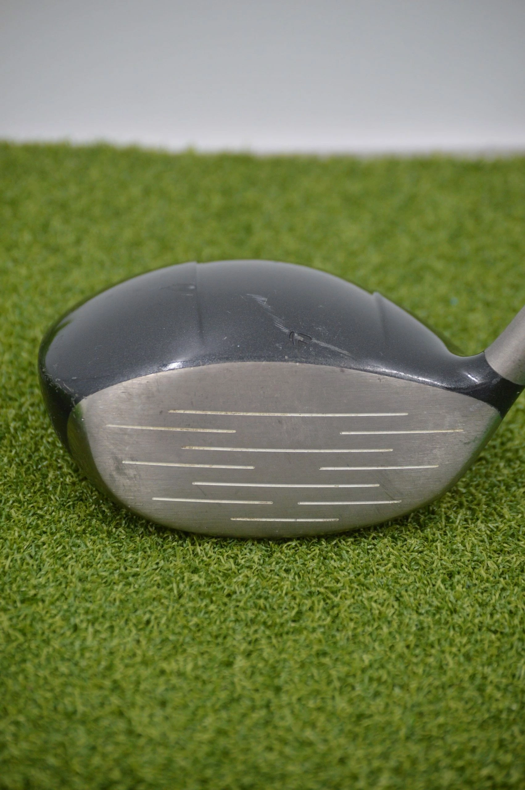 GolfRoots TaylorMade 320 Ti 12 Degree Driver R Flex 3 GolfRoots TaylorMade 320 Ti 12 Degree Driver R Flex - Image 3